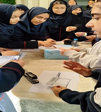 مشارکت دختران عزیزمان در انتخابات شورای دانش آموزی 1404